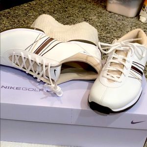 NIKE woman’s golf shoes